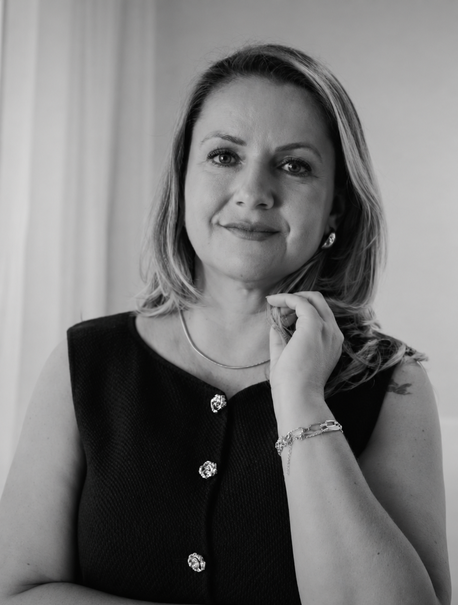 Dra. Fabiana Daitx em retrato profissional